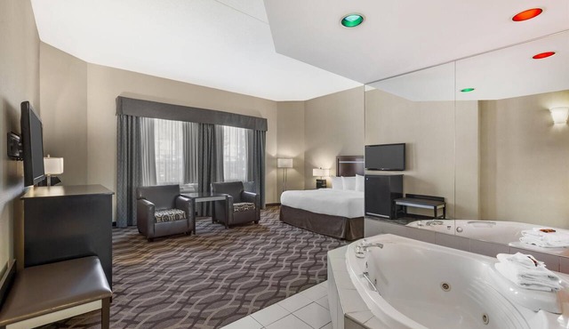 Best Western Plus Travel Hotel Toronto Airport