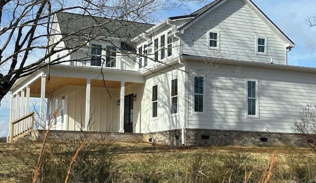 Big Luxury Farmhouse