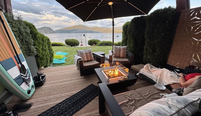 Bigfoot's Beach Retreat - Shuswap Vacation & Sledding Destination