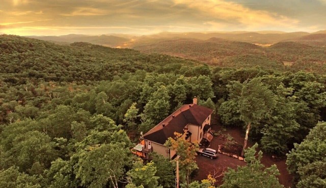 Blue Hill Pool, spa, game room, mountain view
