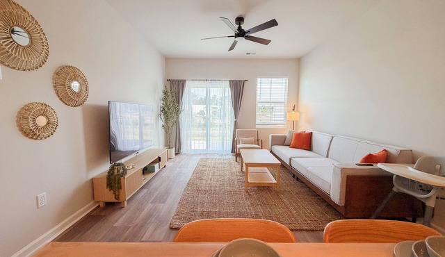 Brand New 3BR Poolside Retreat Near Beach, Golf & Tanger Outlets
