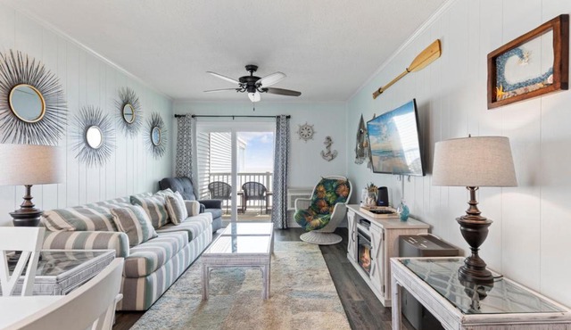 Bright and Sunny Condo with Stunning Oceanfront