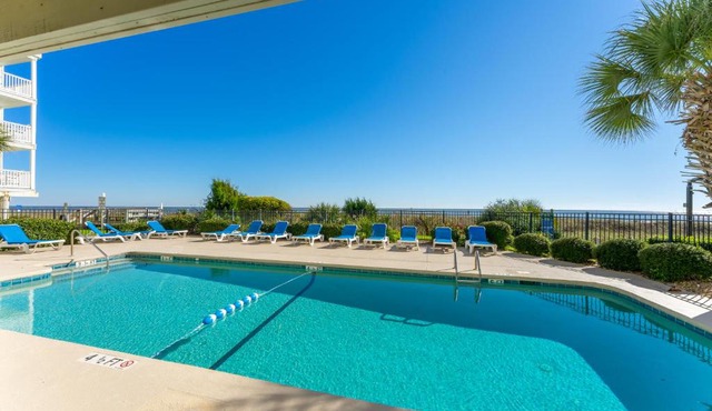 Bright and Sunny Condo with Stunning Oceanfront