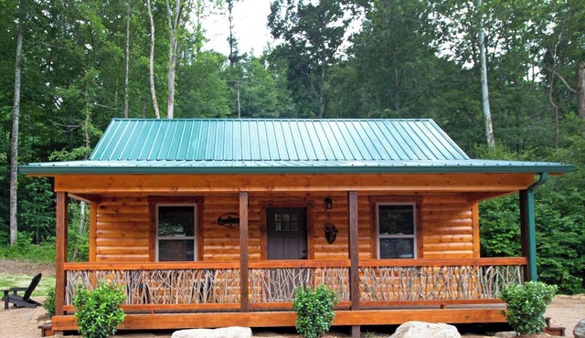 Brown Trout Cabin - 1 Bedroom + Loft & Sleeper Cabin, River Access