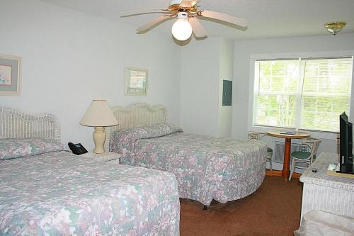 Brunswick Plantation Golf Studio 604L