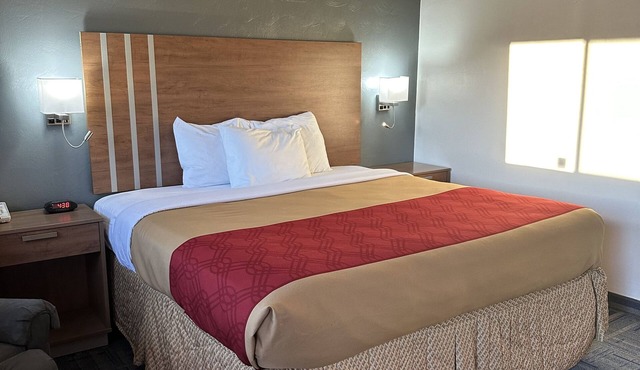 Budget Host Inn Charleston