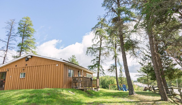 C1 Lakefront Cottage - Nature Getaway in Peaceful Northern Ontario