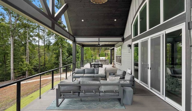 Cane Creek Retreat on Lake Keowee by Clemson Vacation Rentals!