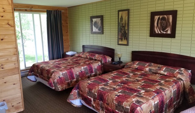 Cedar Creek Deluxe 3