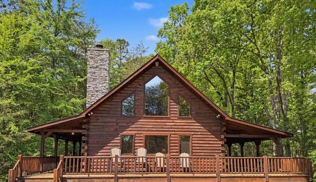 Cedar Ridge Cabin | Hot Tub + Fire + Trail Access