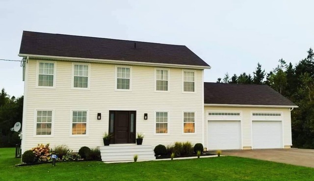 Centrally located, Modern Home, New Mattresses 2020