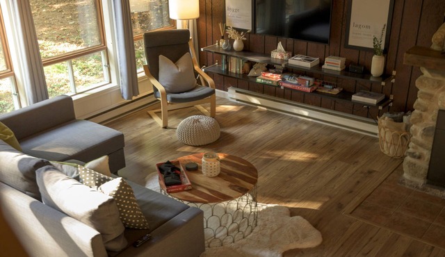 Chalet Oslo, Turn Key Amenities + Pet Friendly + Dedicated Workspace with Hi Speed WiF