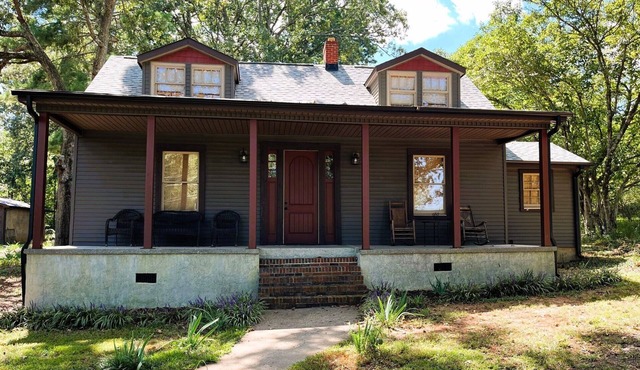 Charming 2-bedroom home in Easley