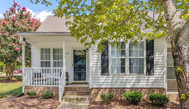 Charming 2-bedroom townhome in Wake Forest with assigned parking