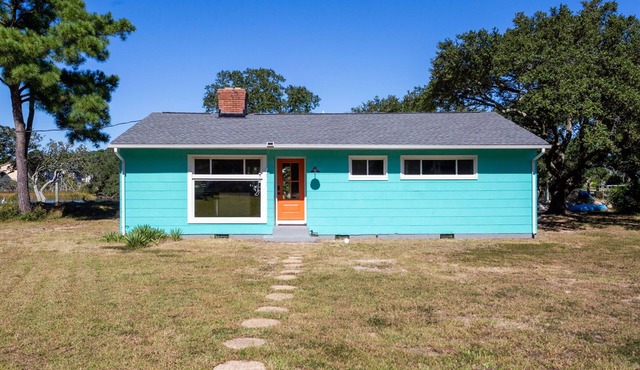 Charming 3 bedroom cottage in beautiful VB with Deepwater access, New dock