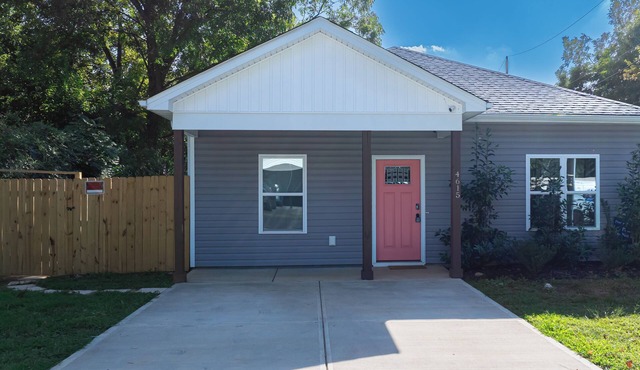Charming 3-bedroom house in terrific Charlotte and close to Uptown