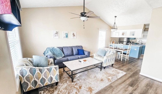 Charming & Beachy Family-Friendly 3-bedroom home in Wilmington, NC