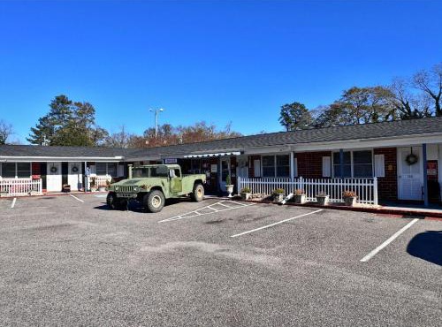 Chesterfield Hotel by OYO Hwy 9