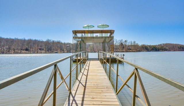 Clemson Game Day Retreat on Lake Hartwell