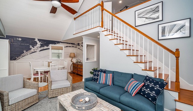 ⛵️Coastal Cottage in Waterfront Neighborhood