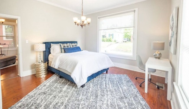 Contemporary & Spacious Home in Heart of Midtown!