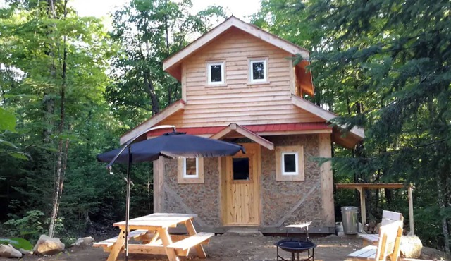 Cordwood Cabin à Terra Perma