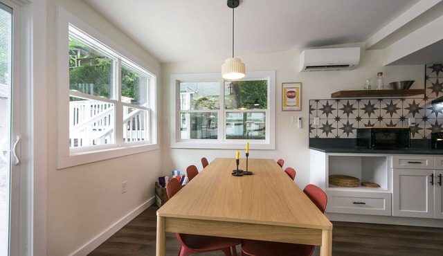 Cottage AND Tiny House on Lake Pontoon Available