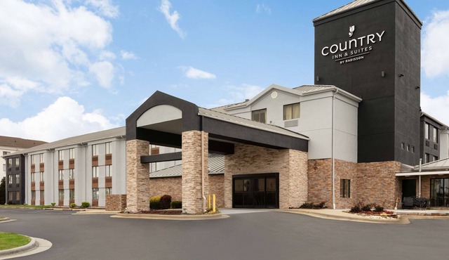 Country Inn & Suites by Radisson, Roanoke Rapids, NC