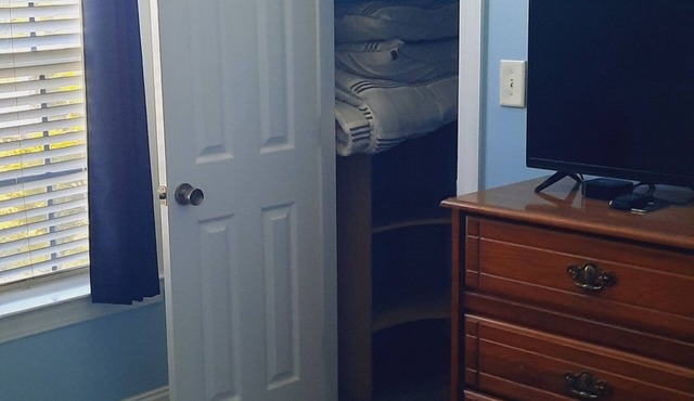 Cozy 1-bedroom & bathroom in shared residence in coastal Beaufort, NC.