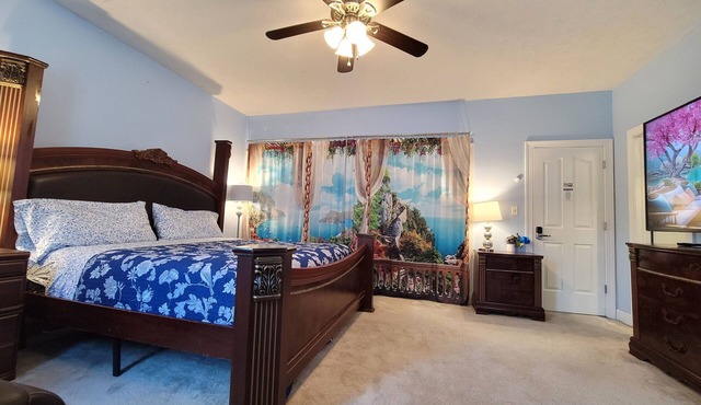 Cozy 1-bedroom hotel suite with AC, WiFi in delightful Hampton