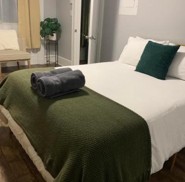 Cozy 1BR by Hospital & Uptown