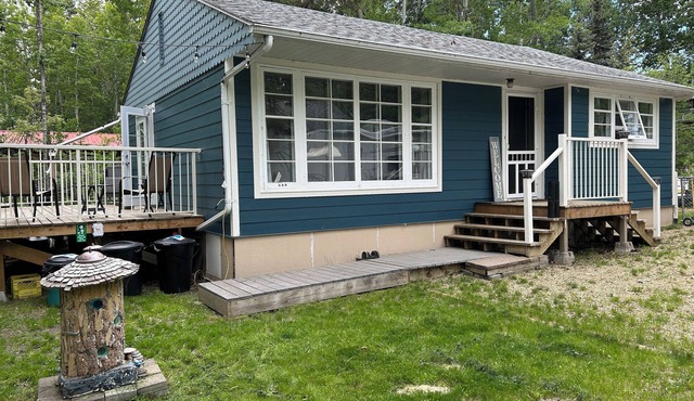 Cozy 2 Bedroom Family Cottage