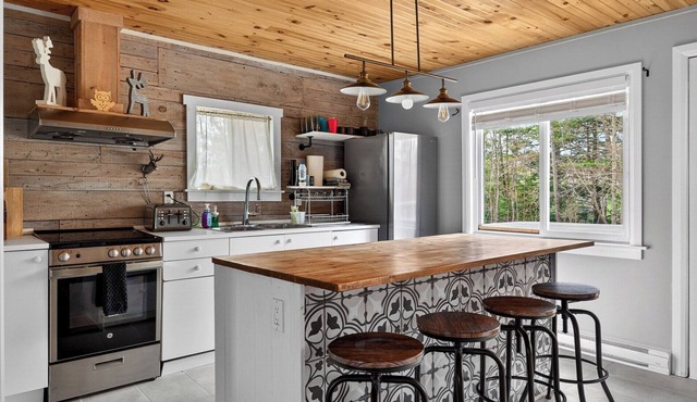 Cozy 3 Bedroom Cottage on Lac St.Pierre