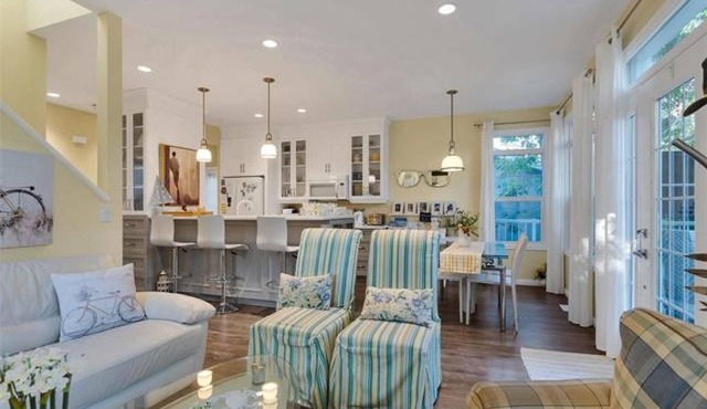 Cozy All Season Luxury Cabin in Grand Beach/Starlink