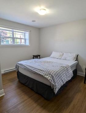 Cozy Basement rooms 2 bedroom 2 queen beds home stay in halifax Nova Scotia