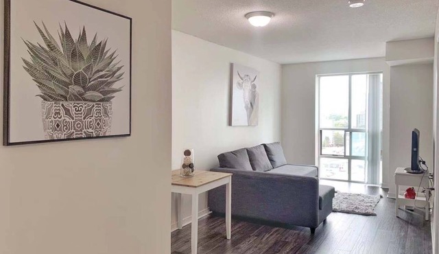 Cozy condo w/Free Parking/Gym