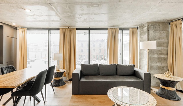 Cozy & Modern 2BR Condo w/Pool & Terrace | Prime Griffintown Location