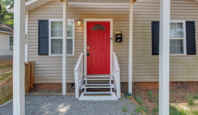 Cozy Modern Retreat Centrally Located Free Parking