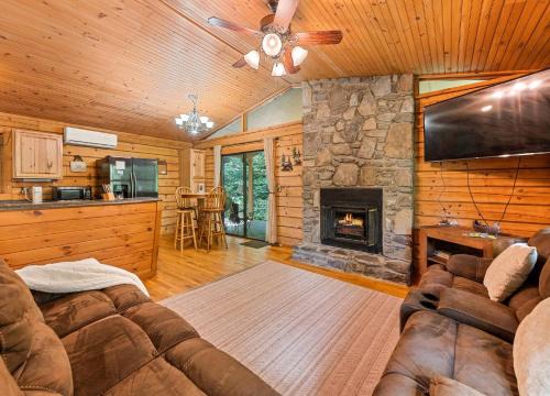 Cozy Stream True Log Cabin w/Hot Tub Near SMNP