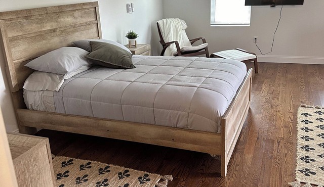Cozy Studio apartment inHickory