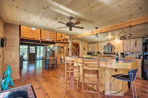 Cullowhee Getaway w/Fireplace on Private Meadow