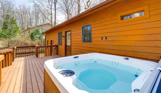 Deer River Retreat: Cabin Feel w/Modern Touches