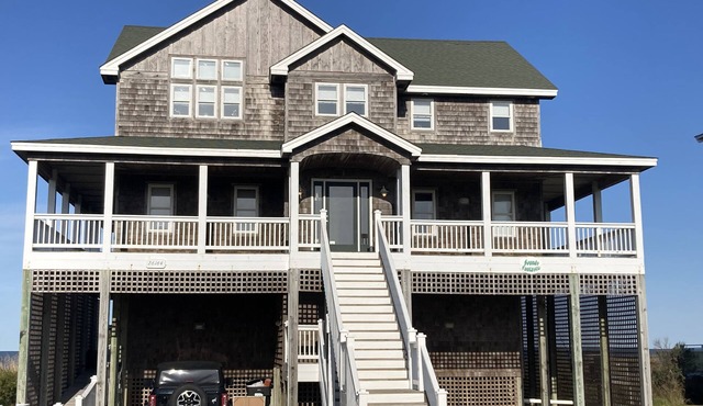 Discounted AMAZING SOUND FRONT HOUSE-on water, pool, hottub,