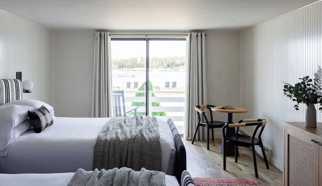 Double Queen w/Porch | Bluebird Ocean Point Inn | Private Beach Access