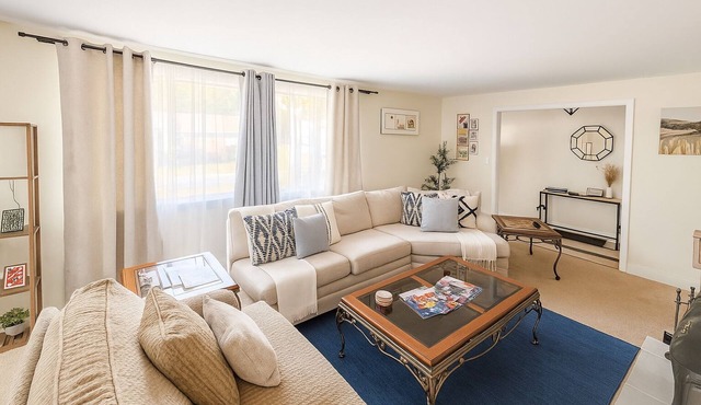 Downtown Franklinton Comfortable Quiet Pet-Friendly