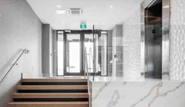 Dream Suites Boutique Hotel - Private room in Mississauga