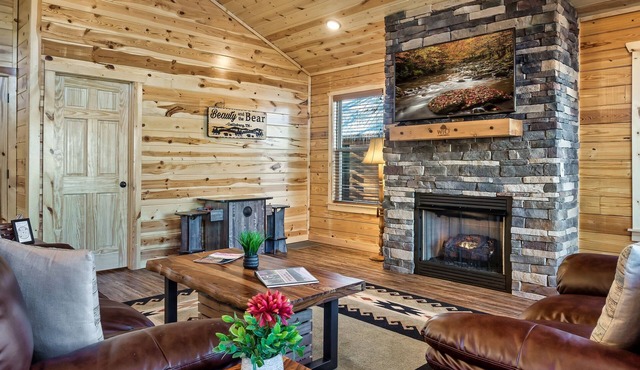 Easy Drive, Awesome Reviews, Hot tub, Arcade, Next to National Park