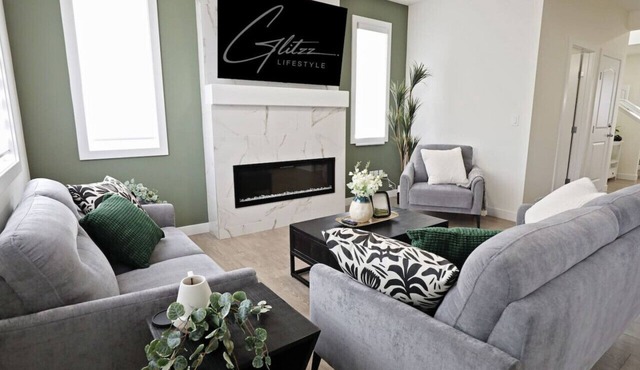 Elegant Retreat w/King Beds|Golf|Disney+|Near WEM