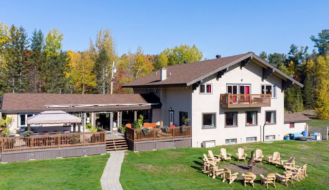 Enchanting Lakefront Property in the Heart of Nature