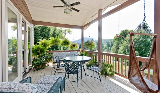Enjoy a peaceful stay in the mountains of North Carolina at Lake Junaluska!